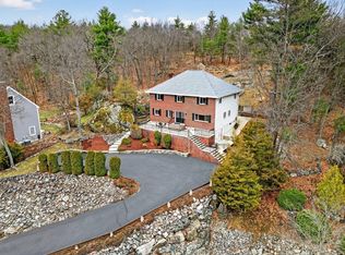 12 Parkway Dr, Saugus, MA 01906