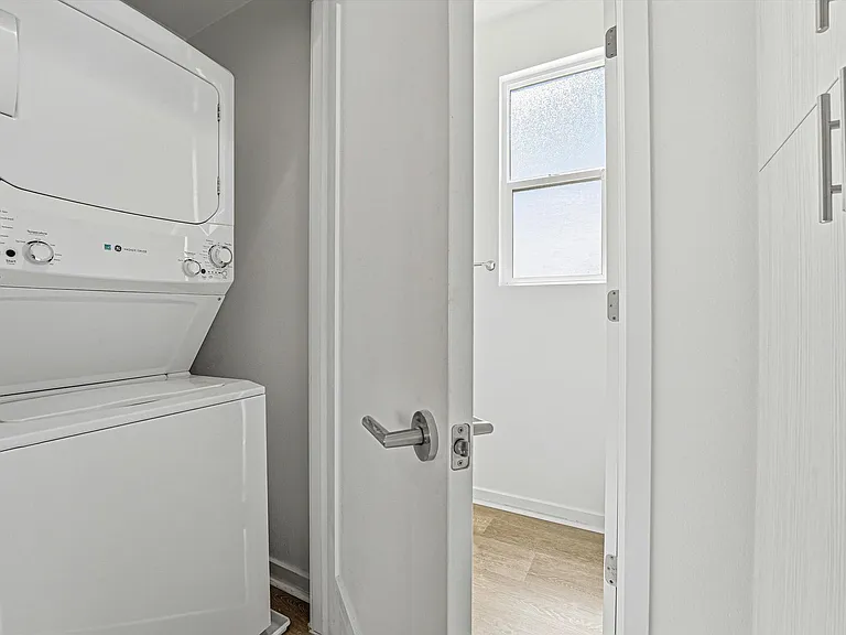 809 Brickyard Ln — Photo 22