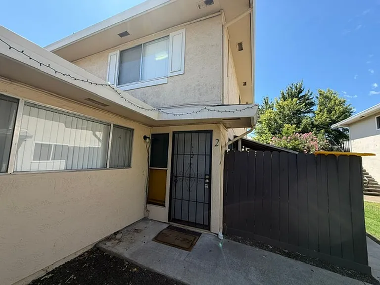 6544 Bremen Dr — Photo 1