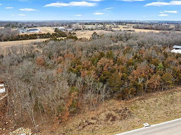 4th image of 17016 Wallace Way