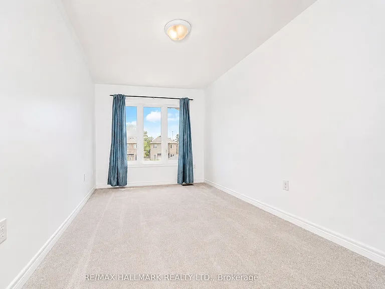 235 S Unionville Ave — Photo 19