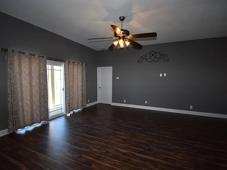 1072 Fuji Ln — Photo 3