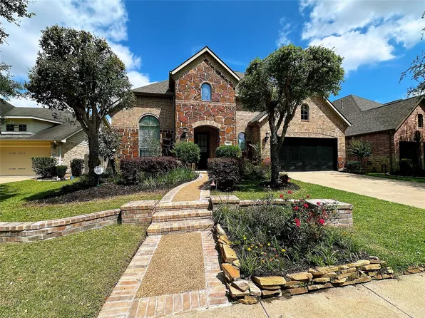 906 Floriencia St, Sugar Land, TX 77479