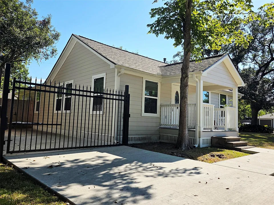 401 Oaklawn St