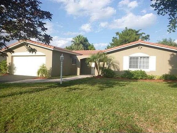3rd image of 4013 NW 76th Ave
