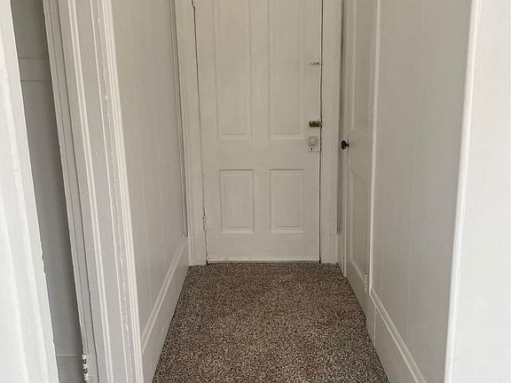 5th image of 102 E Gogebic St #4
