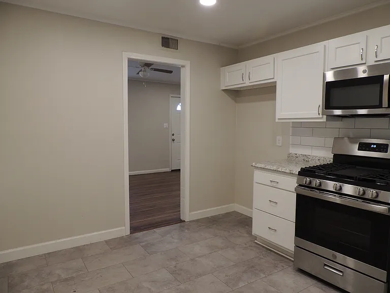 124 S 41st West Ave — Photo 9