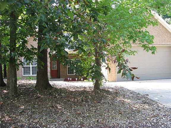 2nd image of 7 Thetford Dr
