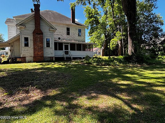 4th image of 316 Main Street