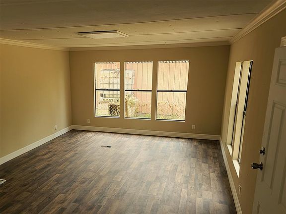 4th image of 12815 Royal Green Dr