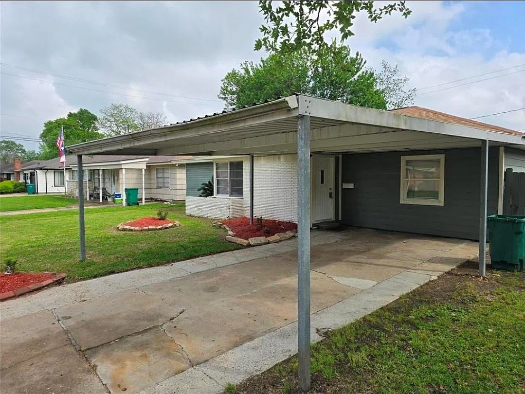 4 bed, 2.5 bath, 1925 sqft, $1,950 — Photo 3