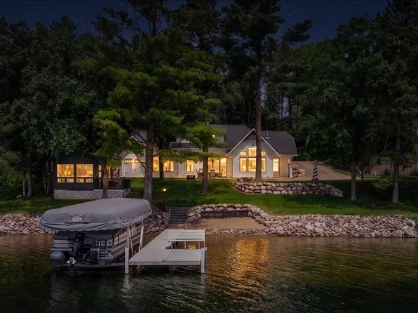 10673 Oak Grove Dr, Pequot Lakes, MN 56472