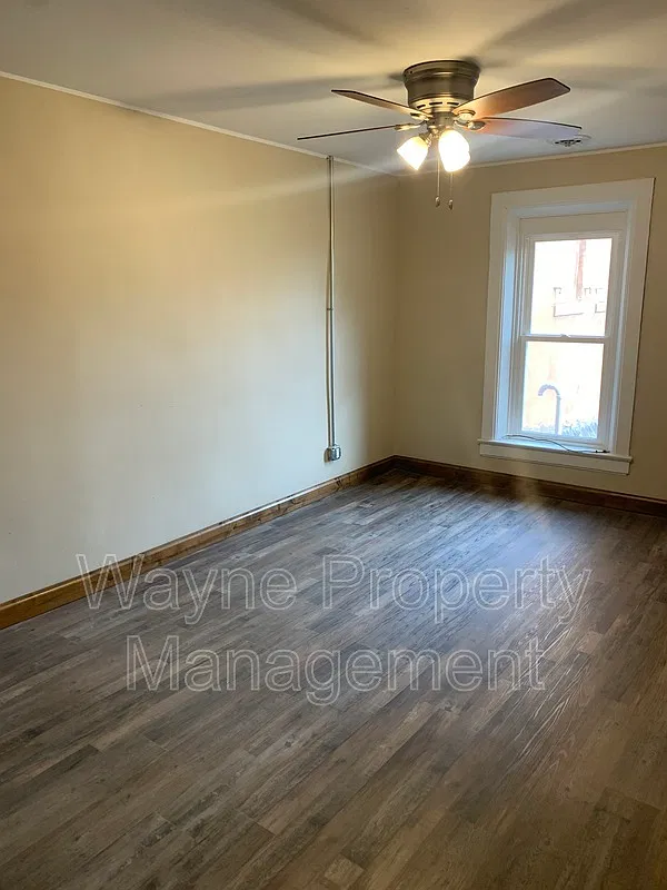 2 bed, 1.0 bath, 1045 sqft, $850 — Photo 4