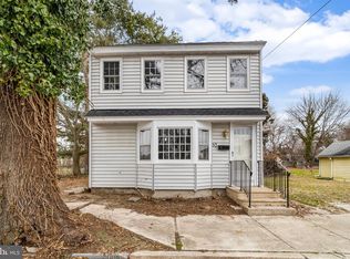 85 Elm St, Salem, NJ 08079