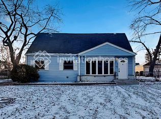 9318 S 78th Ave, Hickory Hills, IL 60457