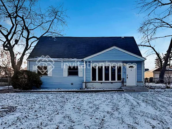 9318 S 78th Ave, Hickory Hills, IL 60457