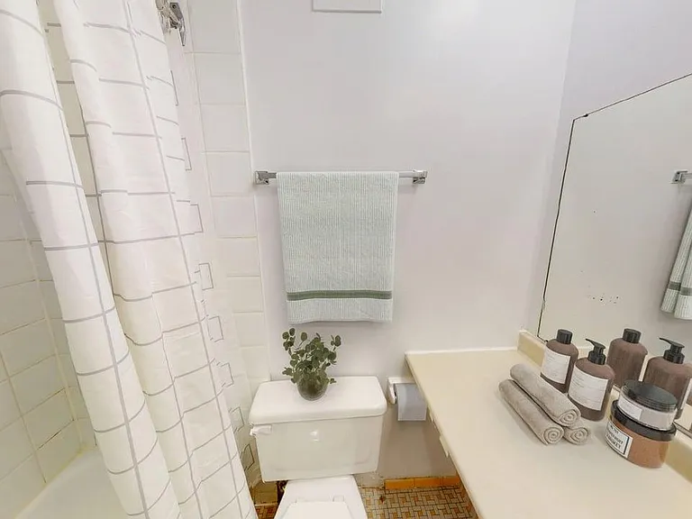 255 Stewart St — Photo 19