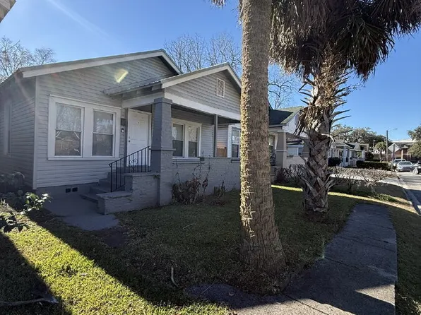 1003 W 46th St, Savannah, GA 31405