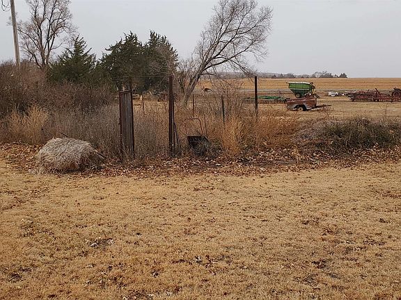 2nd image of 112 Russell Co Ave