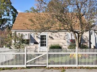 19 1/2 Cottage St, Norwalk, CT 06855