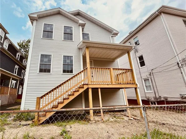 15 Sackett St, Providence, RI 02907