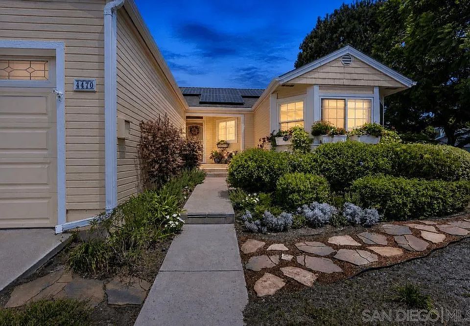 1st image of 4470 Garnet Ln