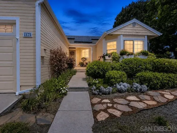 4470 Garnet Ln, Oceanside, CA 92056