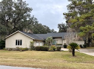 271 Deals Cir S, Woodbine, GA 31569