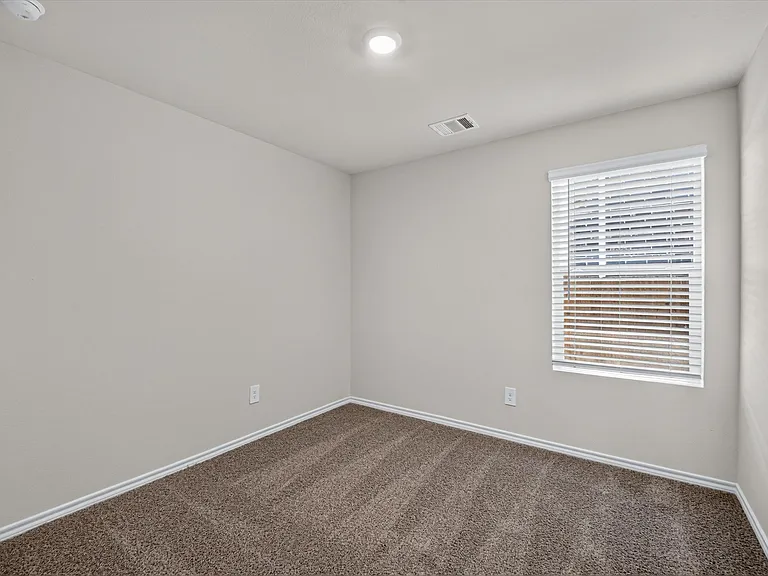 1813 Potomac Ln — Photo 14