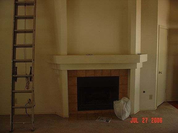 5th image of 8210 Newport Dr