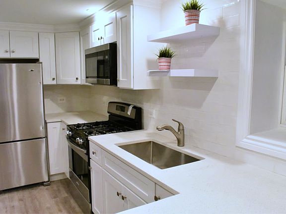 2nd image of 3833 N Whipple St #1