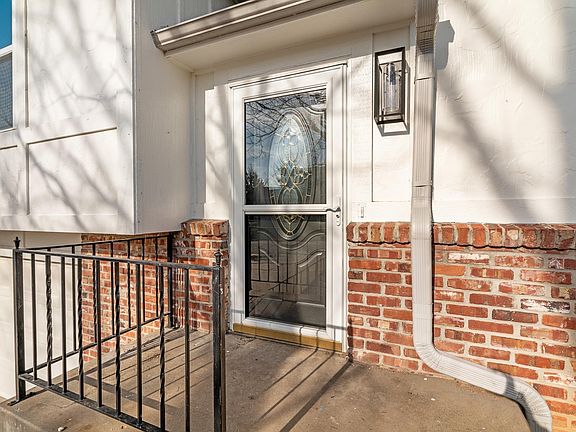 5th image of 3104 SE Pisces Ave