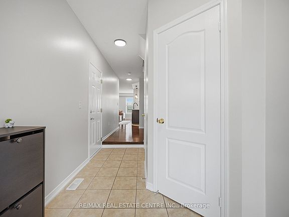 4th image of 4212 Prudham Ave