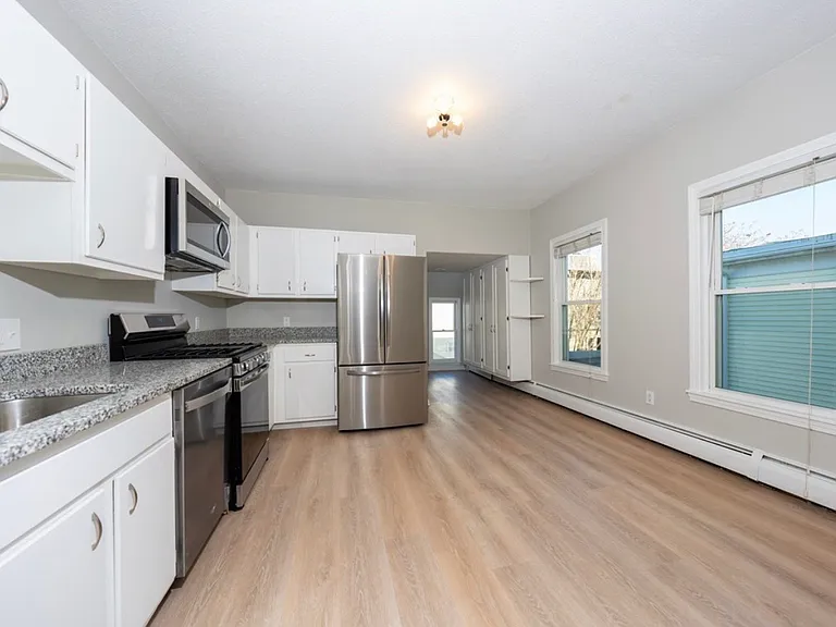 19 Everett Ave #2 — Photo 1