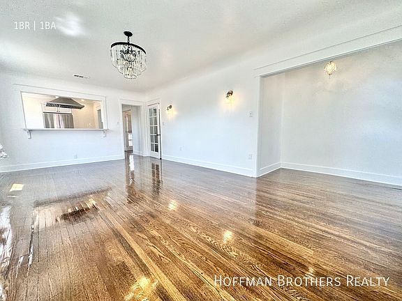 2nd image of 1249 1/2 N Beachwood Dr
