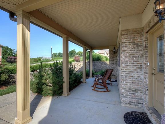 3rd image of 14 Palisades Pt #0