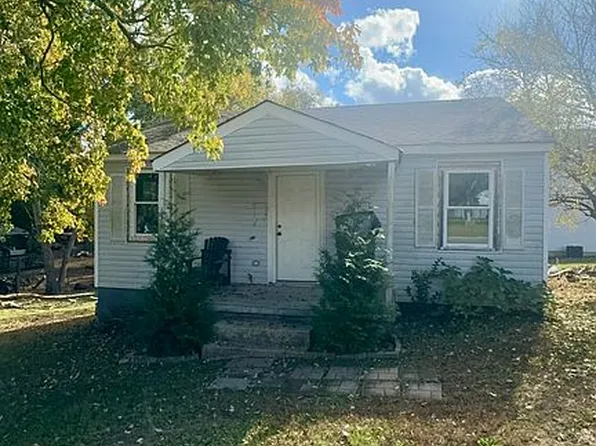 918 Elm St, Burlington, NC 27217