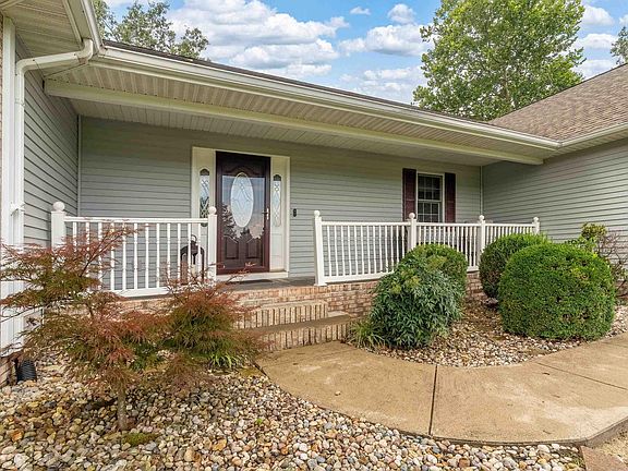 5th image of 2000 Emily Ln