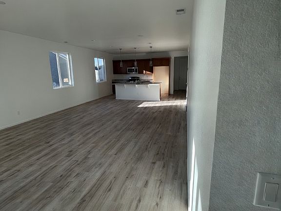 3rd image of 2308 Sunrise Ln