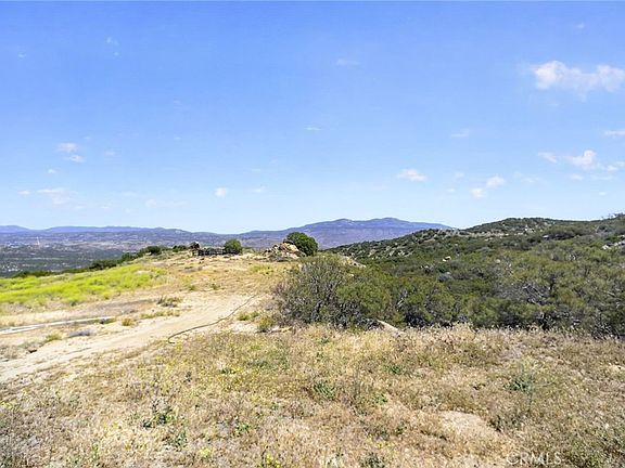 3rd image of 60455 Rim Rock Rd