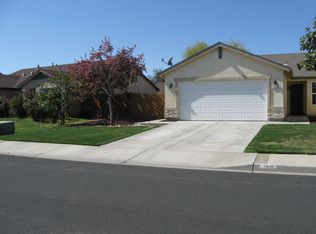 1216 Holt Ave, Hanford, CA 93230