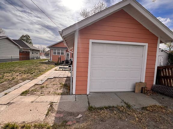 4th image of 407 Platte Ave
