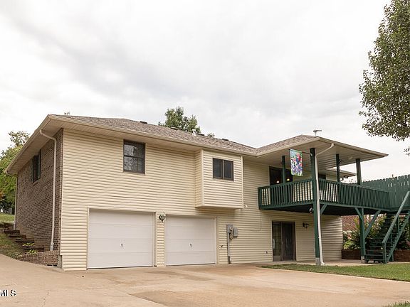 3rd image of 5229 Sharon Dr