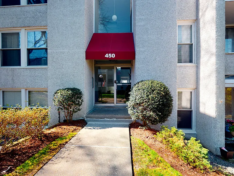450 River Rd #C — Photo 14