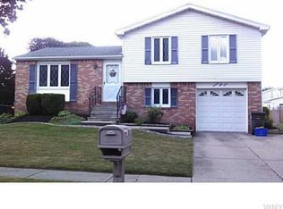 1353 Tanglewood Dr, North Tonawanda, NY