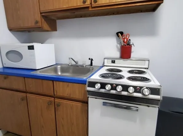 175 Rock St #3, Fall River, MA 02720