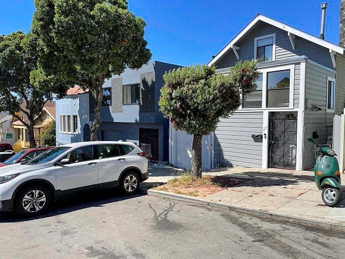 1st image of 1418 Hudson Ave
