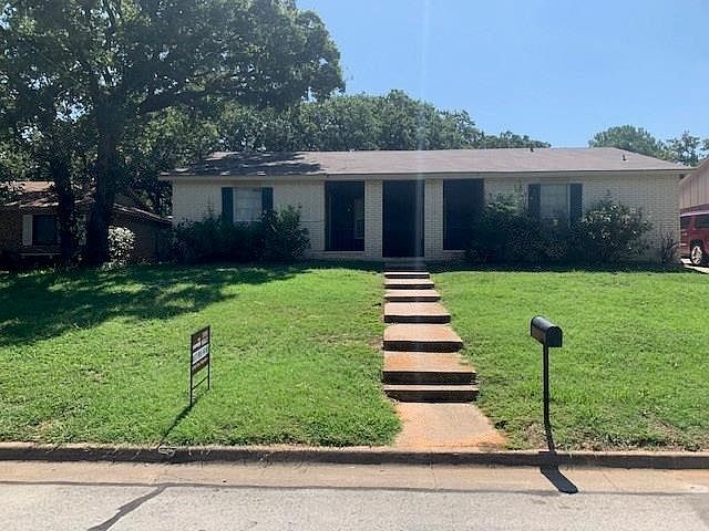 1st image of 2707 Hilldale Blvd
