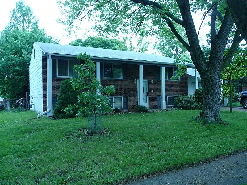 1125 Sherman Ln photo 1
