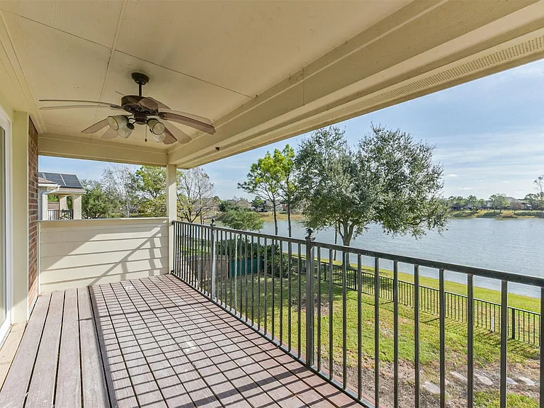 2315 Bending Spring Dr — Photo 31